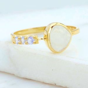 Rainbow moonstone & tanzanite ring NWT